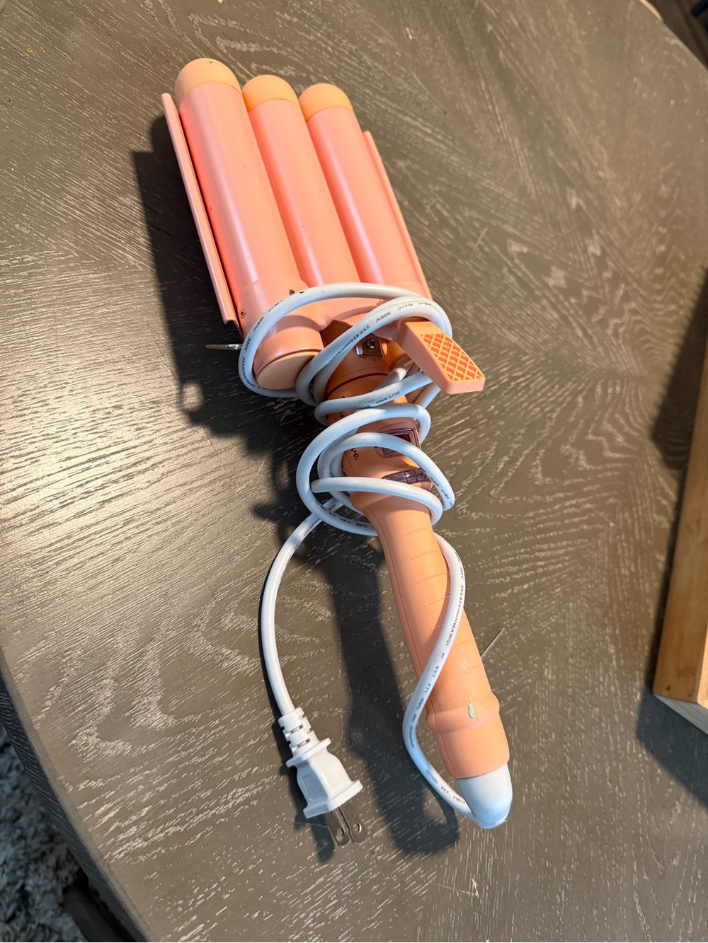 Pink Triple Barrel Hair Waver - Brand Unspecified